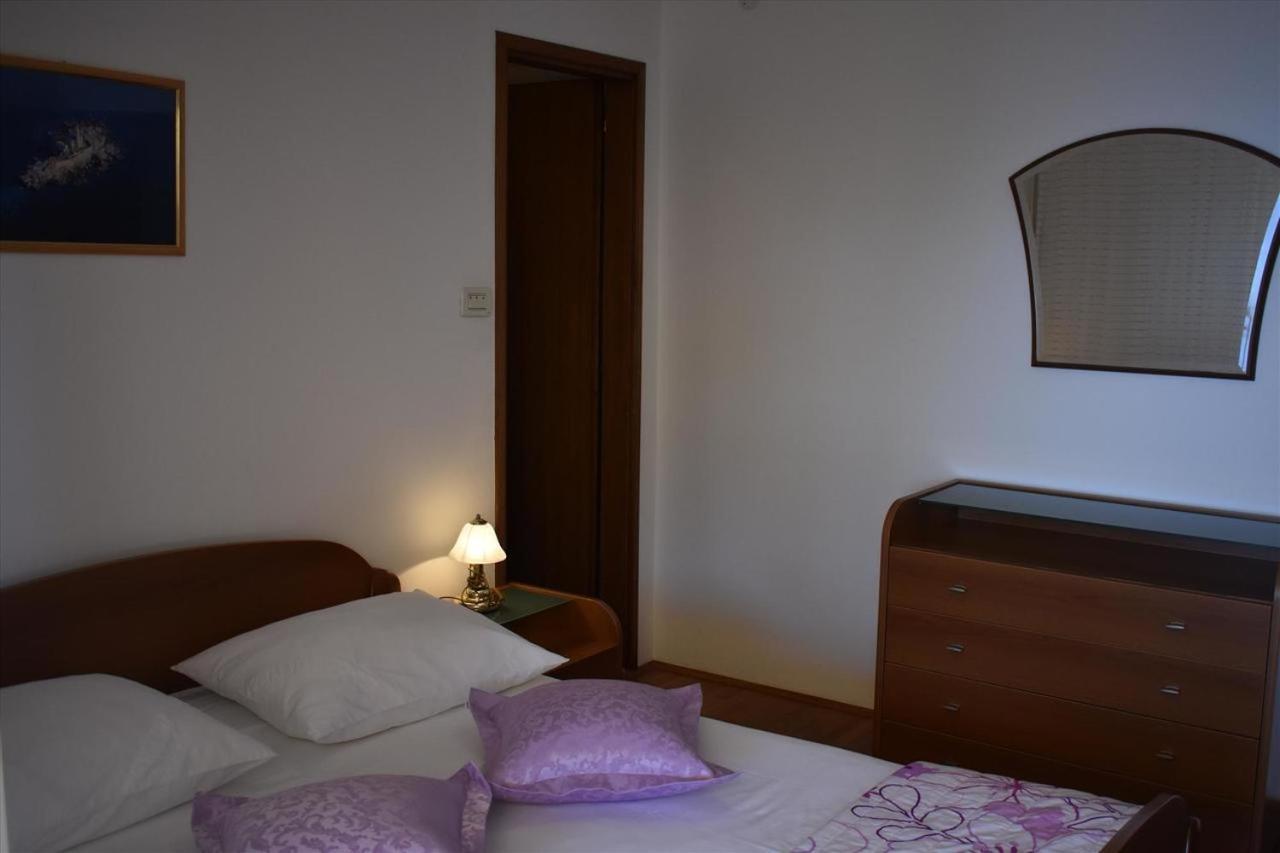 Rooms Raos Brela Bagian luar foto