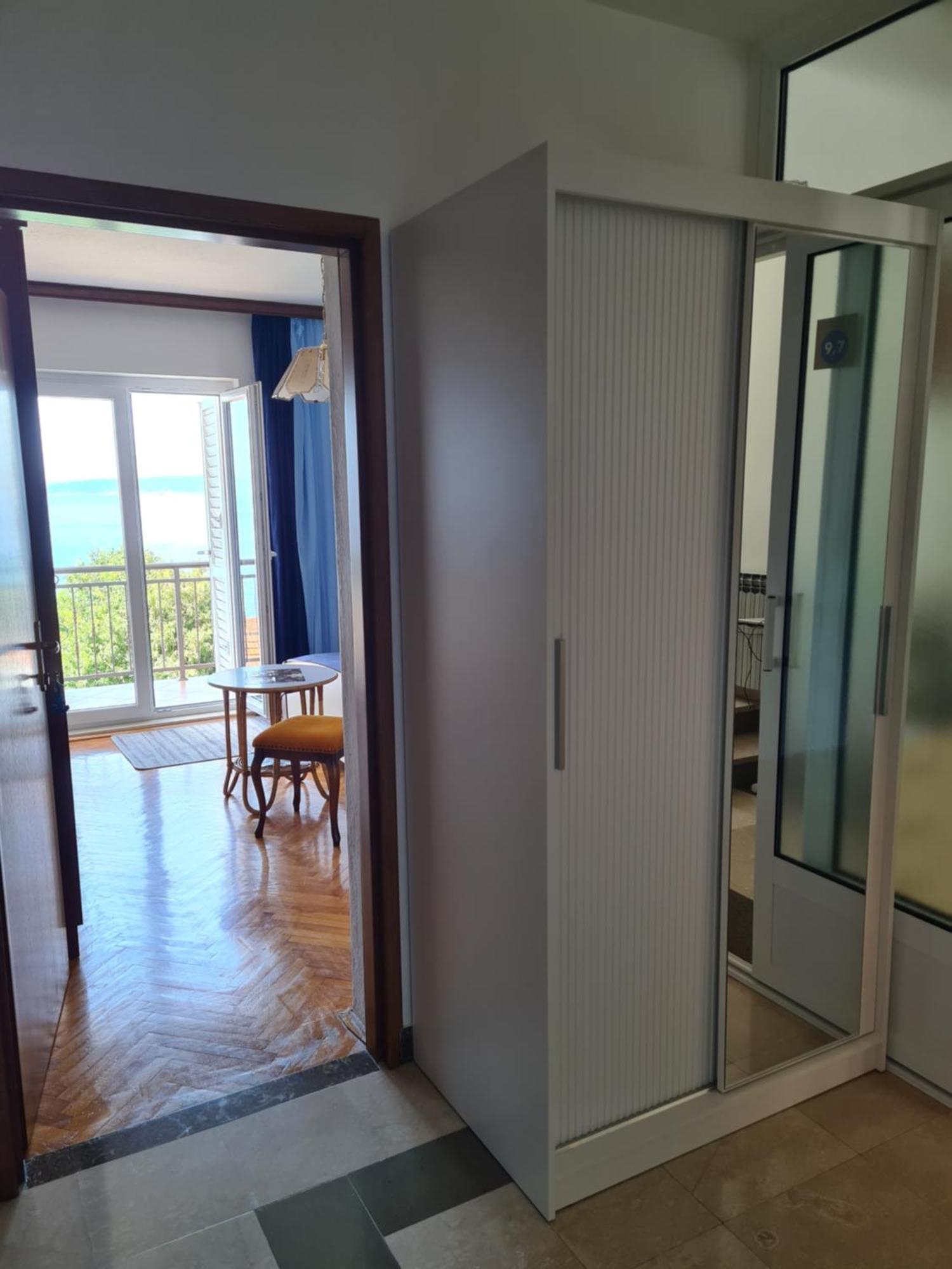 Rooms Raos Brela Bagian luar foto