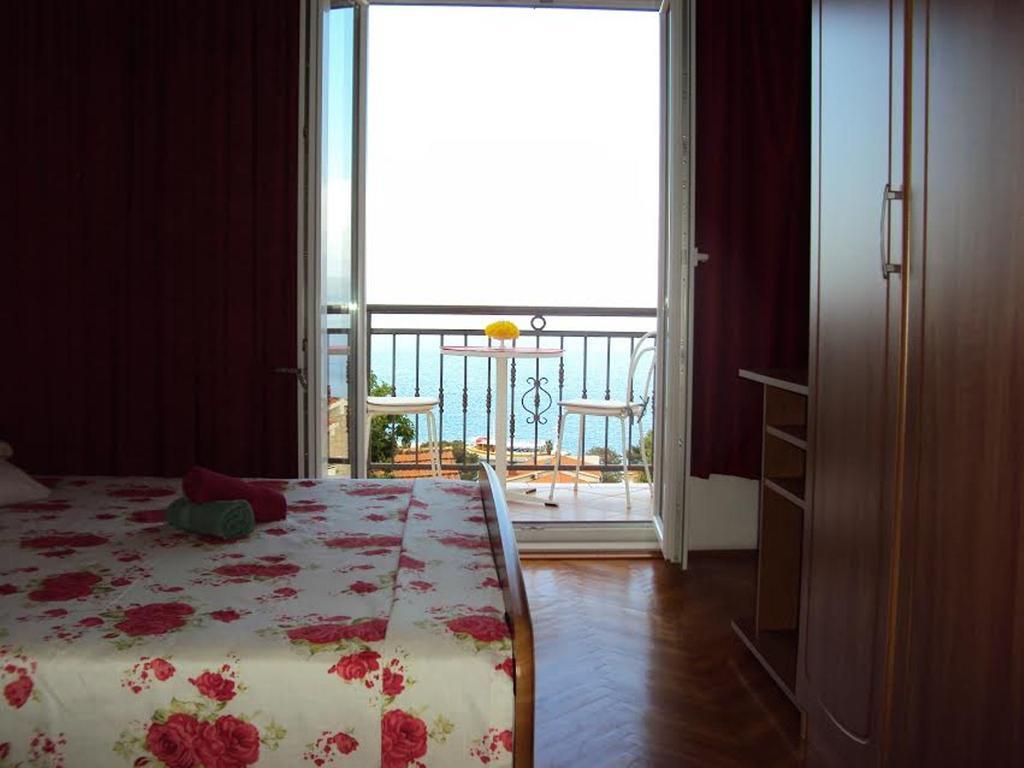 Rooms Raos Brela Bagian luar foto