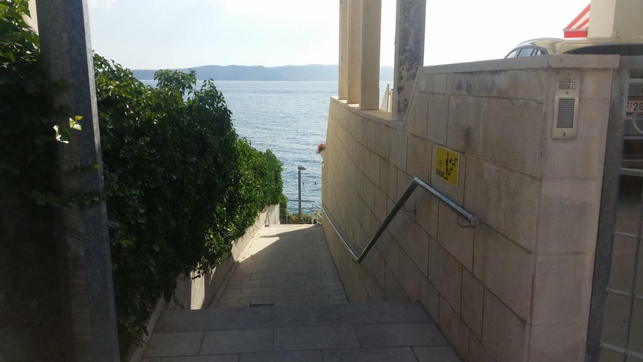 Rooms Raos Brela Bagian luar foto