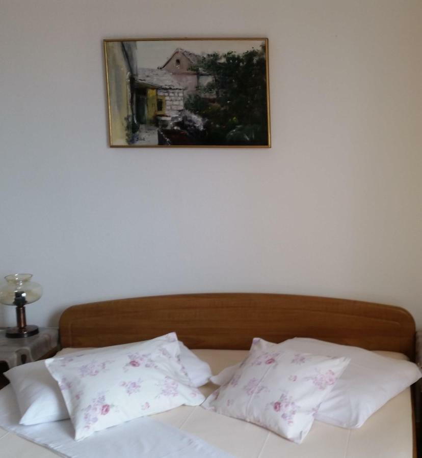 Rooms Raos Brela Bagian luar foto